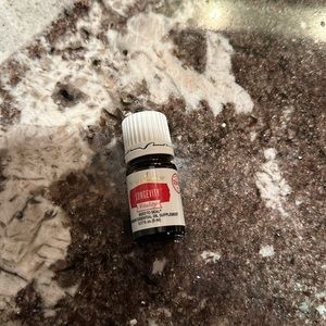 Brand new 5 ml bottle of Longevity essential oil.